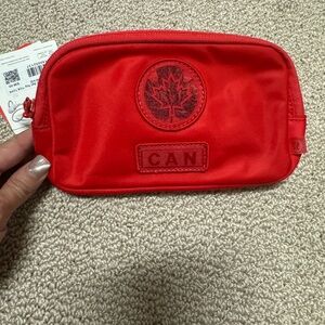 LULULEMON .7 L CANADA BELT BAG